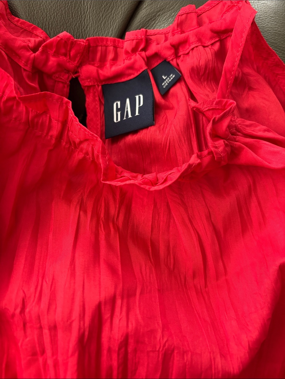 GAP Top - Picture 3 of 5